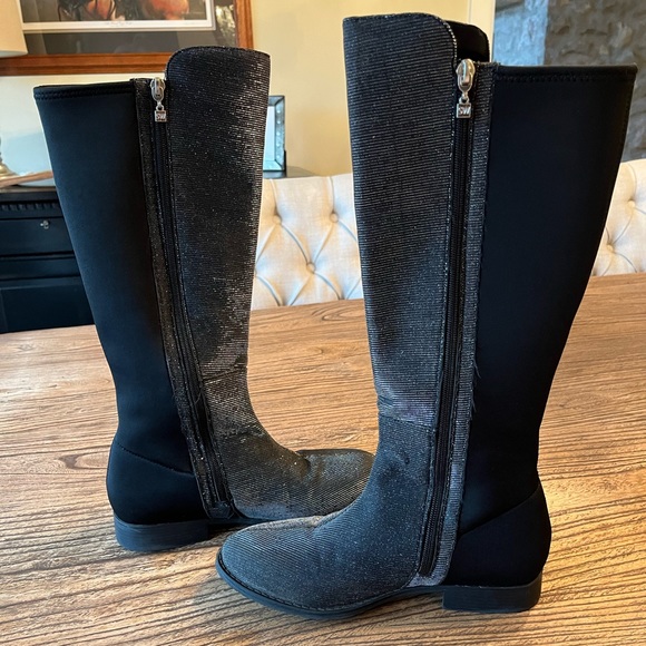 Stuart Weitzman Girls 5050 Shimmer Boots - Picture 4 of 9